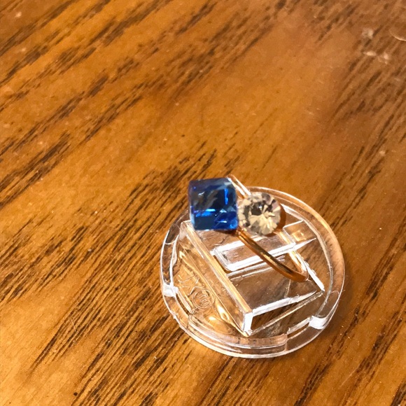 🎁 Unique fashion ring with stone and CZ - Picture 3 of 5